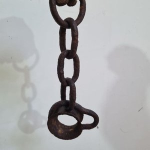 Lote de Cadenas y Argollas de Hierro Forjado con Óxido - imagen 4