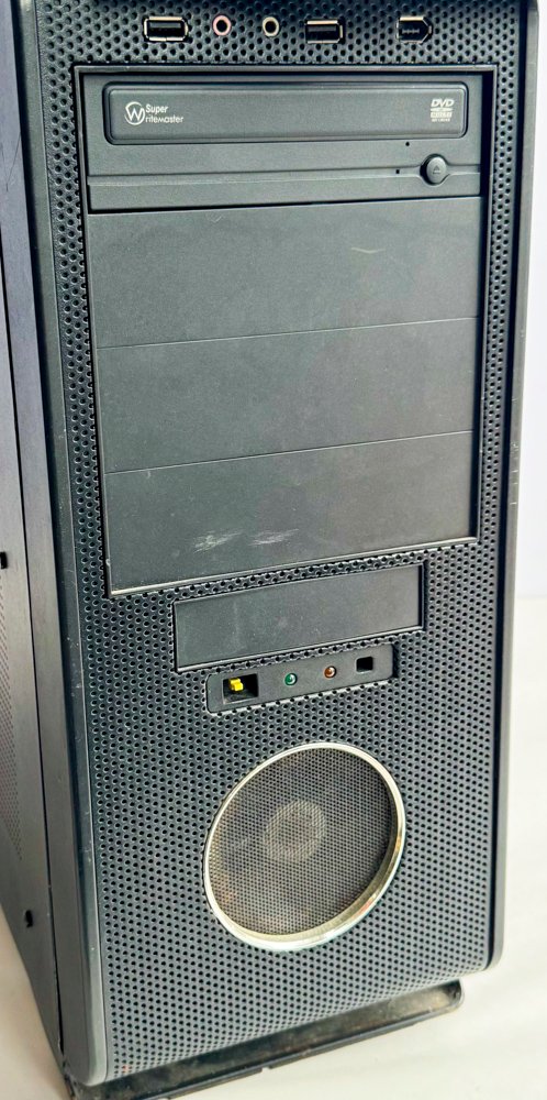 Computadora con capturadora y accesorios - imagen 3