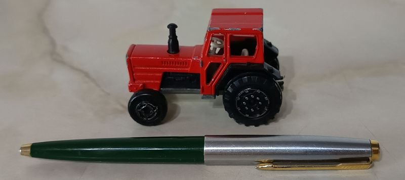 Lote anterior: Tractor a escala de la década de 1970 - Colección