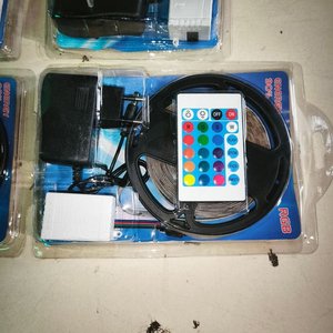 6 Tiras de Luces LED RGB a Color con Control Remoto, 5 Metros - imagen 2