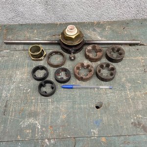 Juego de Terraja y Bocallaves para Roscado - imagen 2