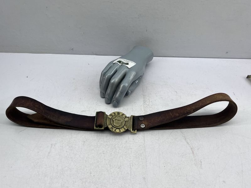Cinturón de Cuero con Hebilla de Bronce "Rolling Stones"