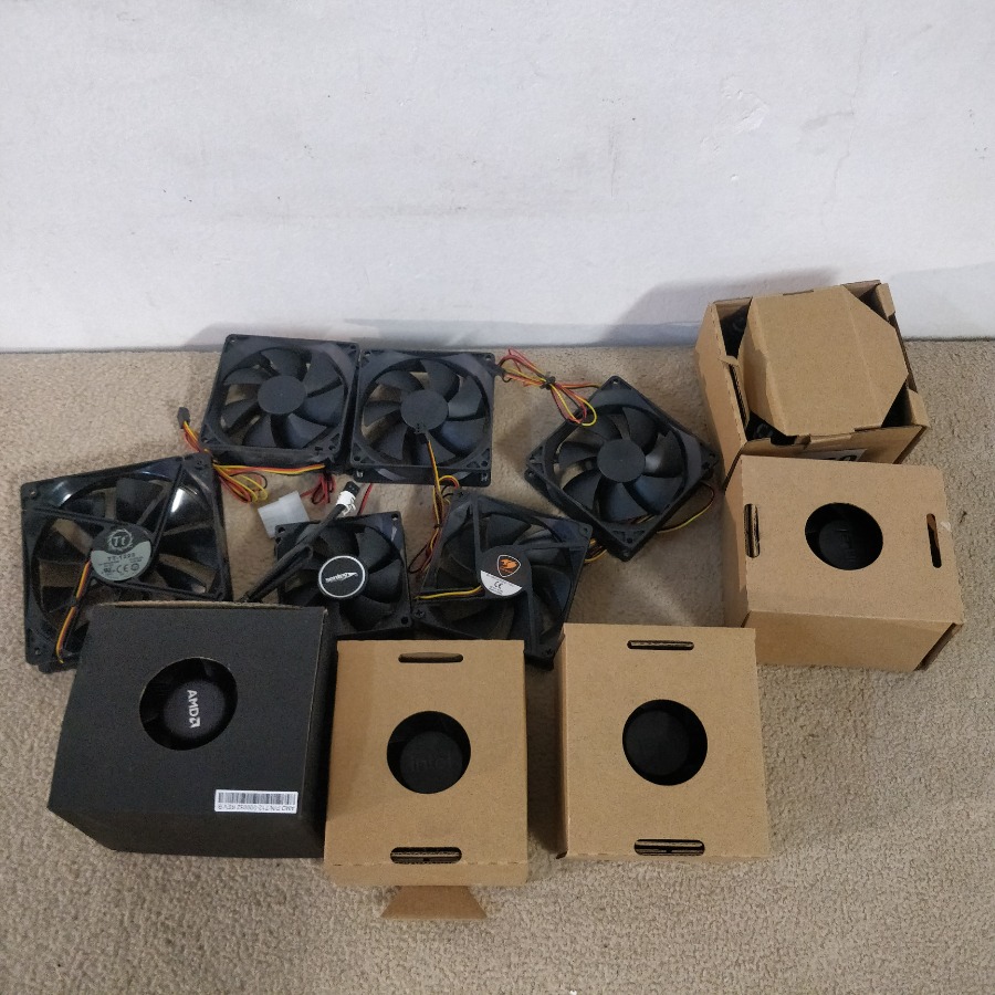Lote siguiente: Caja con ventiladores PC de alta calidad