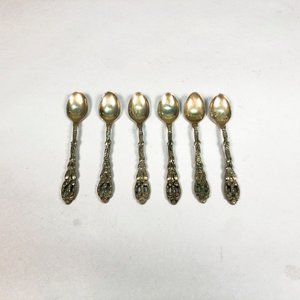 Seis Cucharitas de Plata con Cabo Labrado - imagen 2