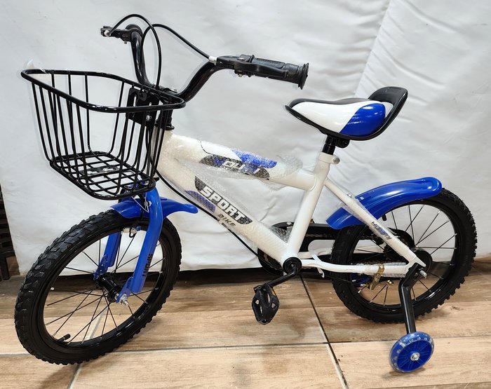 Bicicleta infantil con accesorios y ruedas auxiliares - imagen 2