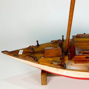 Maqueta de Velero de Madera a Dos Mástiles - Rojo y Blanco - imagen 2