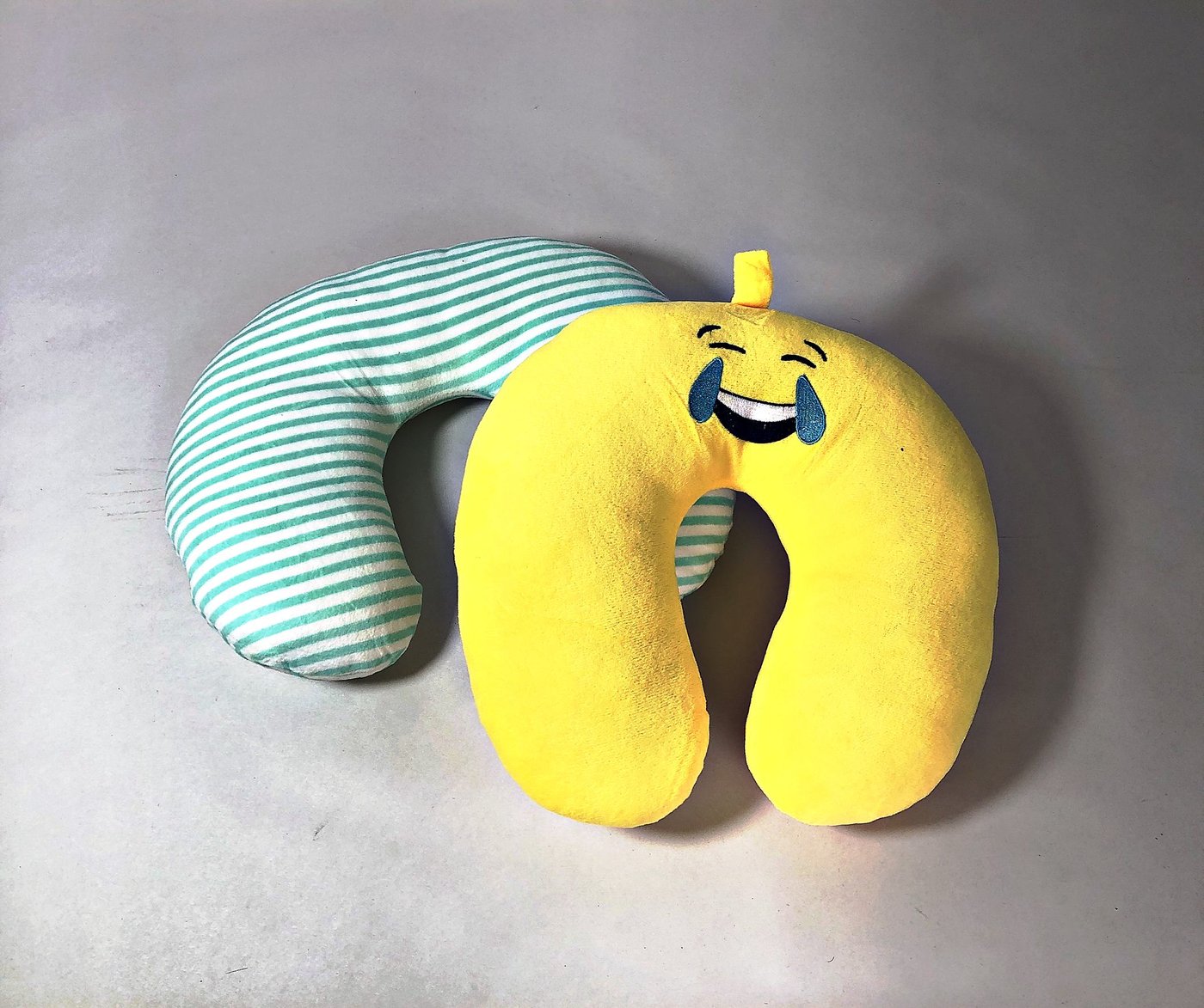 Pack de 10 Almohadones de Viaje con Diseños Variados