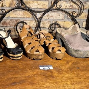 Lote de 5 Pares de Calzado Femenino: Sandalias y Zuecos de Plataforma - imagen 3