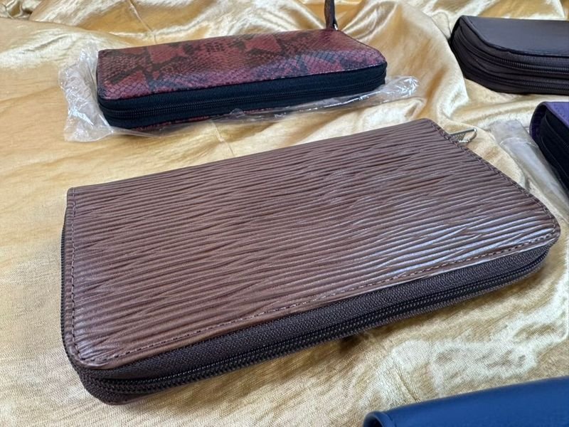 Item 829229 - Image 2