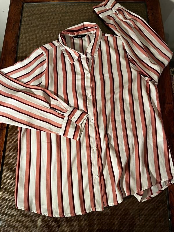 Camisa Allie Rayas Rosa, Blanco y Bordó Talle XXL