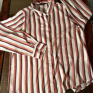 Lote anterior: Camisa Allie Rayas Rosa, Blanco y Bordó Talle XXL