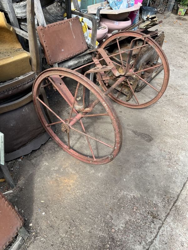 Item 884040 - Image 1