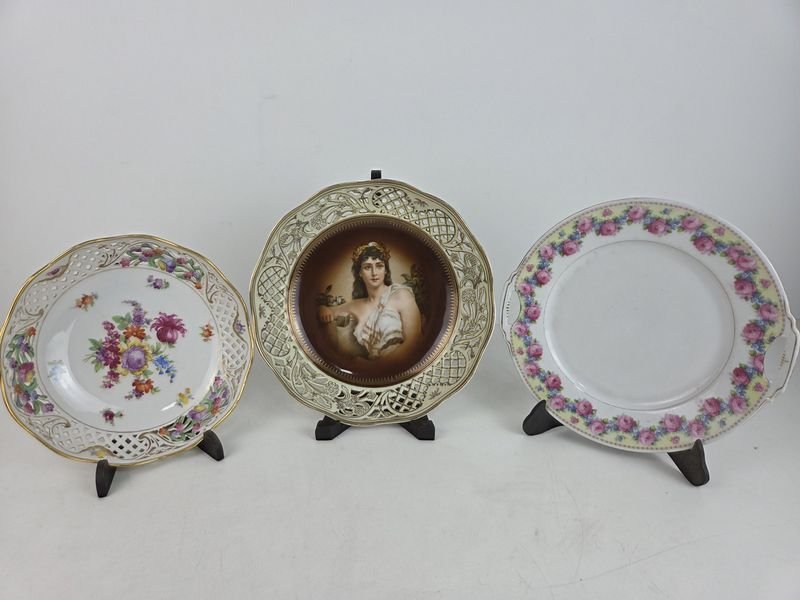 Platos de porcelana Bavaria con diseños florales y retratos - imagen 2