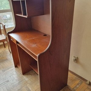 Escritorio Juvenil Caoba con Alzada, Bandeja para Teclado y Cajón - imagen 4