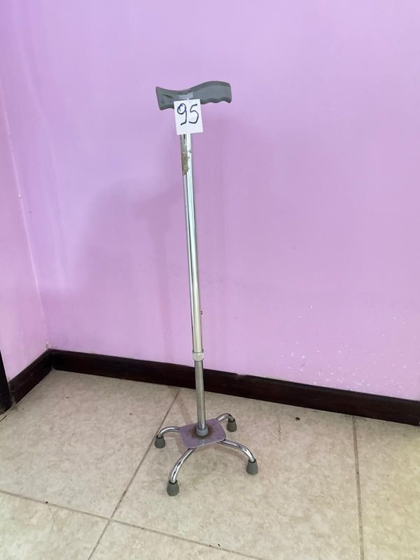 Lote anterior: Baston Regulable con Ruedas, como Nuevo
