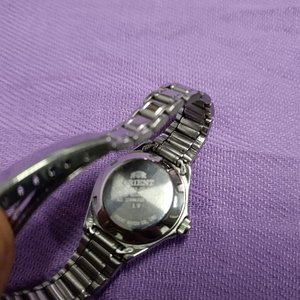 Reloj Orient de Dama Plateado - imagen 2