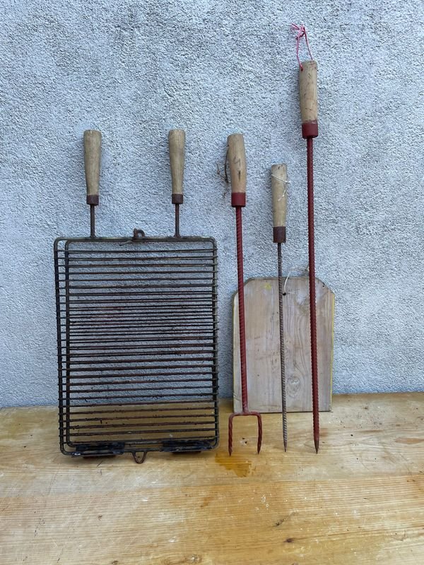 Set de Parrilla para Pescado con Pinchos y Tabla de Madera