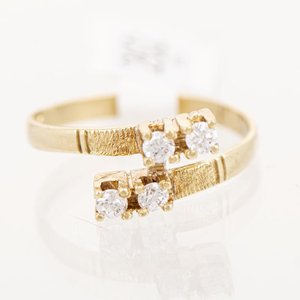 Lote siguiente: Anillo Oro 18k con Circonias Talla 17mm