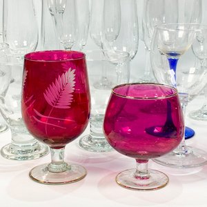 Lote de 29 Copas de Vidrio Hialinas y Rubí para Vino, Champagne y Cognac - imagen 2