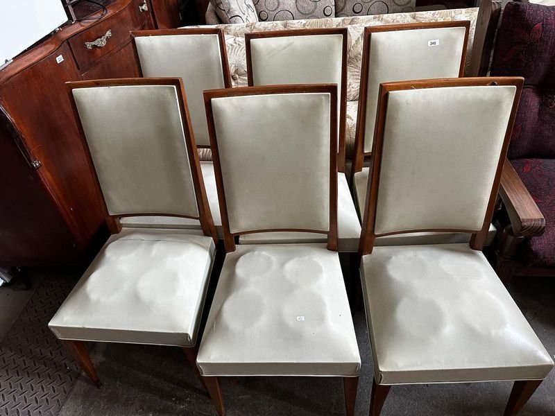 Sillas de madera tapizadas blancas - imagen 2