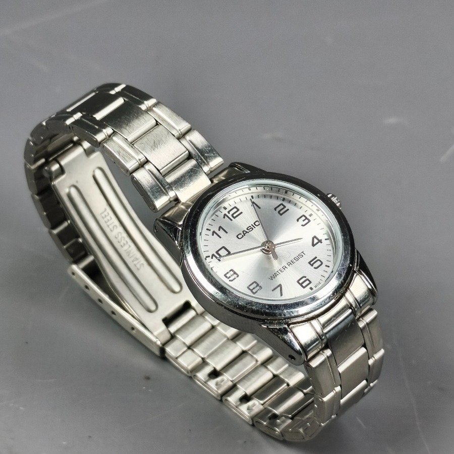 Item 16462 - Image 2