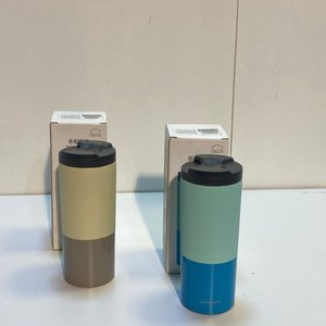 Set de 2 Vasos Térmicos LocknLock Bicolores con Tapa - imagen 2
