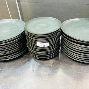 Lote anterior: Lote de 44 Platos Llanos Verdes - 22 de 20 cm y 22 de 28 cm