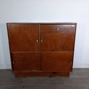Aparador de madera con cuatro puertas y un cajón - imagen 2