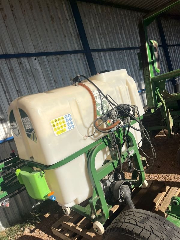 Pulverizadora Agrional de 800 litros, Impecable y Eficiente - imagen 3