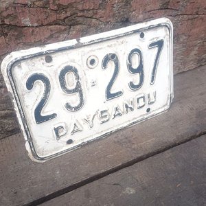 Lote de 3 Chapas Patentes Antiguas de Uruguay: Soriano, Paysandú y Lavalleja - imagen 2
