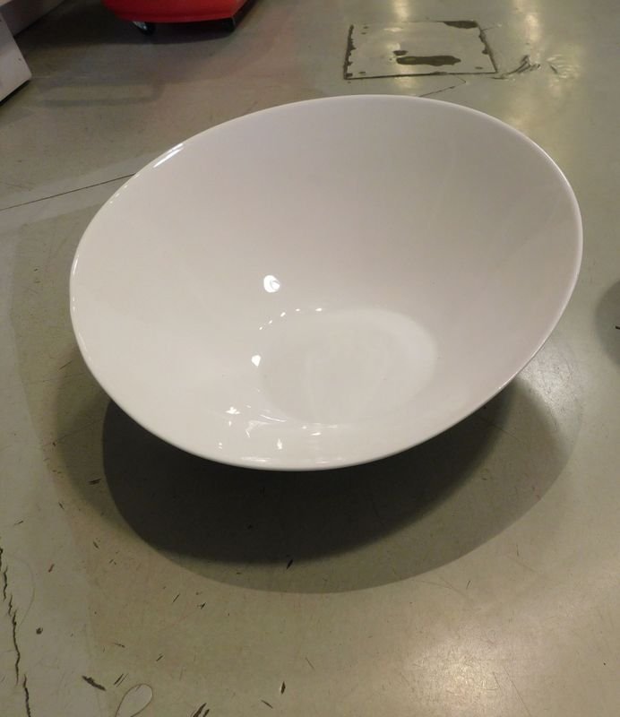 Recipiente grande de porcelana de cocina