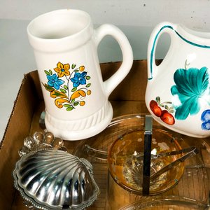 Lote de Vasos Coca Cola, Jarras de Porcelana y Cristalería Variada - imagen 3