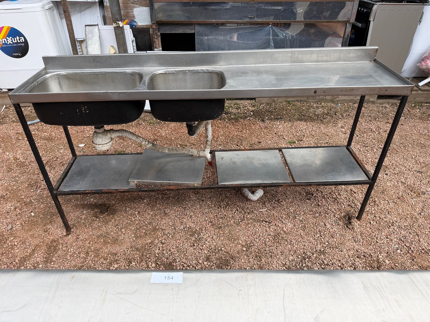 Mesada de Acero Inoxidable con Doble Bacha y Estructura Metálica
