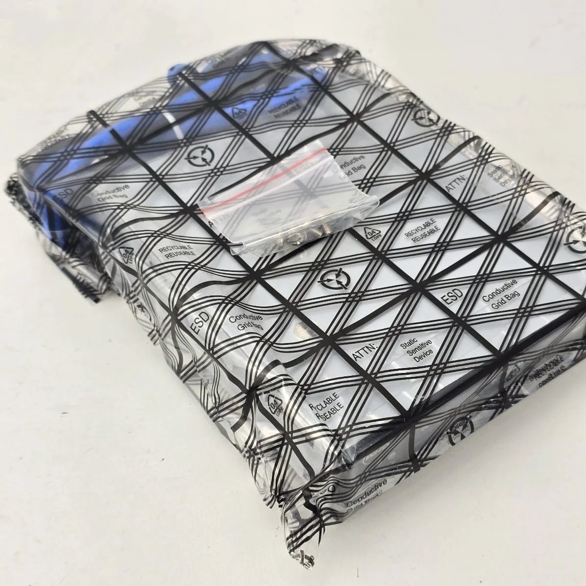 Lector de memorias varias con USB 3.0 y múltiples ranuras - imagen 2