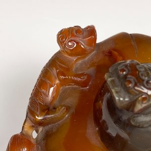 Potiche de Ágata Decorado con Tapa y Figuras Animales - imagen 4