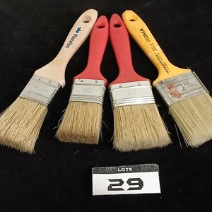 Lote de Accesorios de Pintura: Pinceles, Lijas y Cintas - imagen 2