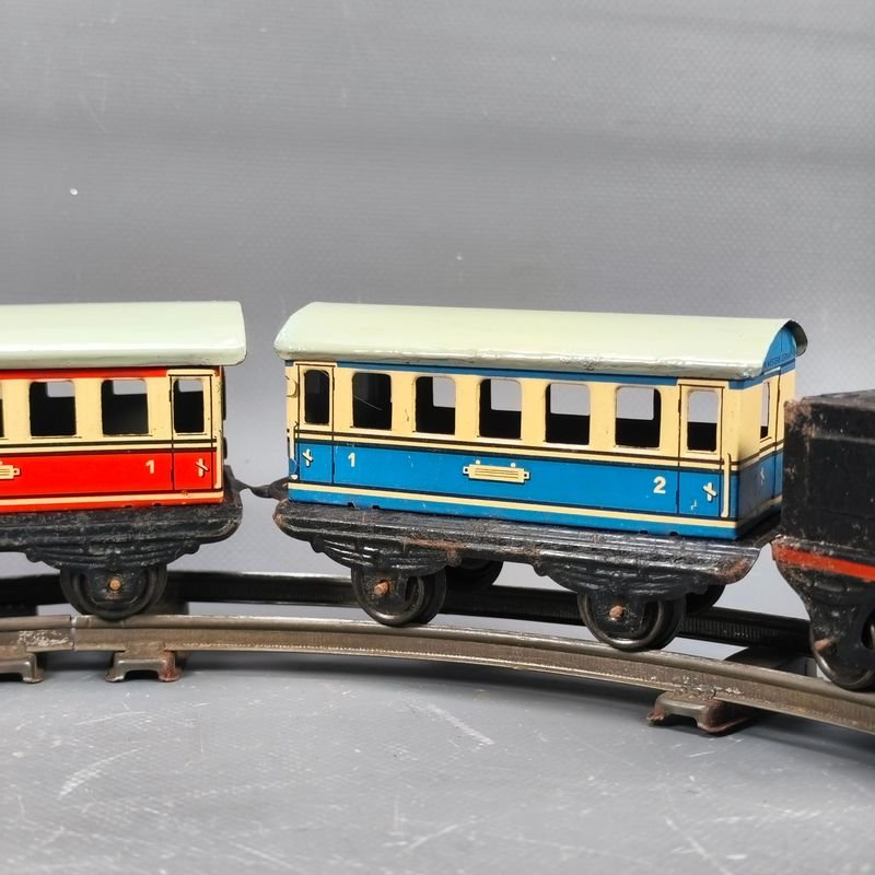 Tren de hojalata con mecanismo de cuerda, marca DISTLER, año 1950 - imagen 7