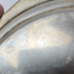 Dulcera Antigua de Vidrio Esmerilado y Metal Repujado con Pala - imagen 10