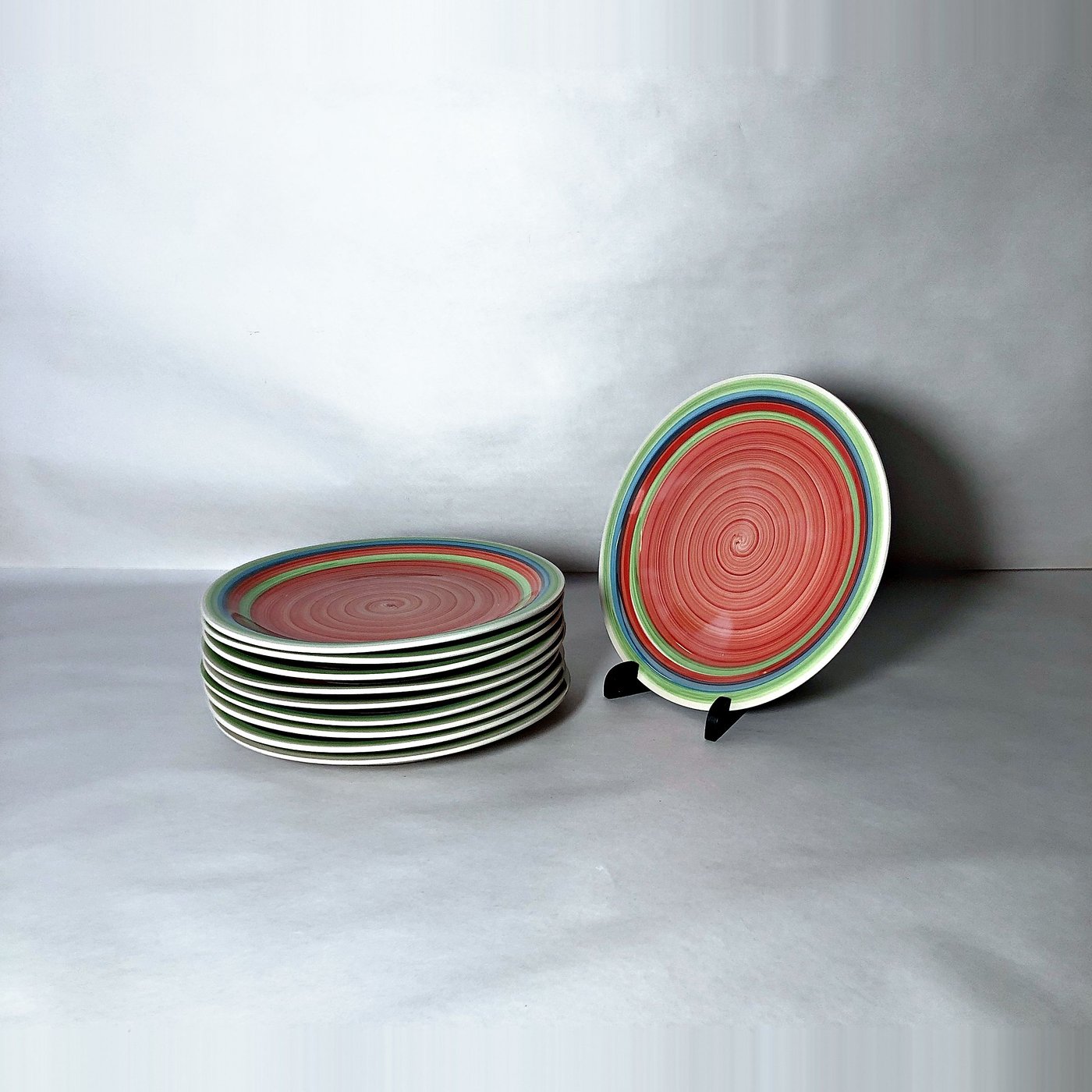 Juego de 10 Platos de Loza con Diseño Multicolor