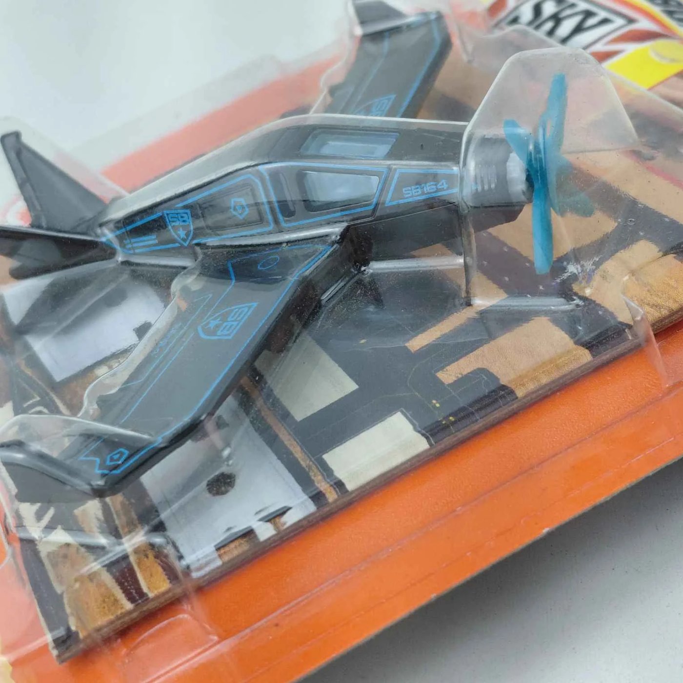 Avión Matchbox Jet Fueler con Playmat - imagen 3