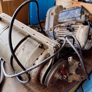 Lote siguiente: Motor Reductor y Motor con Embrague para Máquina de Coser