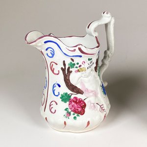 Jarra y Florero de Cerámica Decorados con Personajes - imagen 3