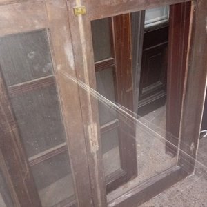 Ventana Antigua de Madera y Hierro con Vidrios - 100x120 cm - imagen 3