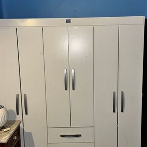 Lote anterior: Ropero Blanco de MDF con 2 Puertas, 6 Compartimentos y 2 Cajones