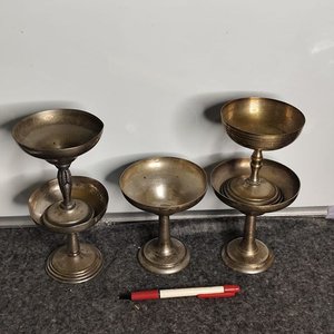 Lote anterior: Set de 5 Copas de Metal Estilo Vintage, 3 Selladas