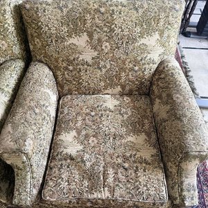 Par de Sillones Individuales Tapizados con Estampado Floral Clásico - imagen 10
