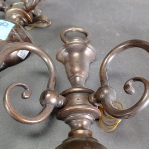 Par de Apliques Holandeses de Bronce con Dos Luces - imagen 4