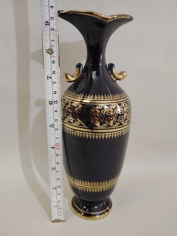 Jarrón antiguo de porcelana fina estilo clásico - imagen 2