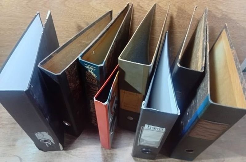 Colección de libros en buen estado - imagen 2