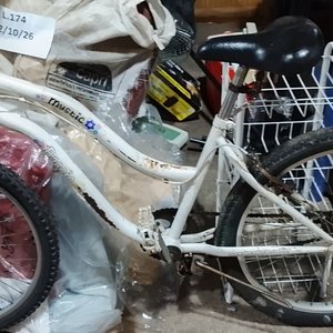 Lote anterior: Bicicleta playera blanca Mystic